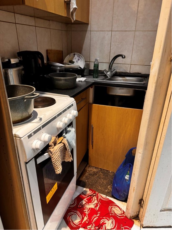 Kitchen in HMO